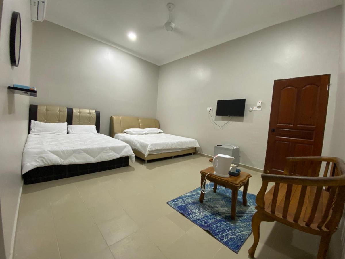 Sasuka Guesthouse Marang Luaran gambar