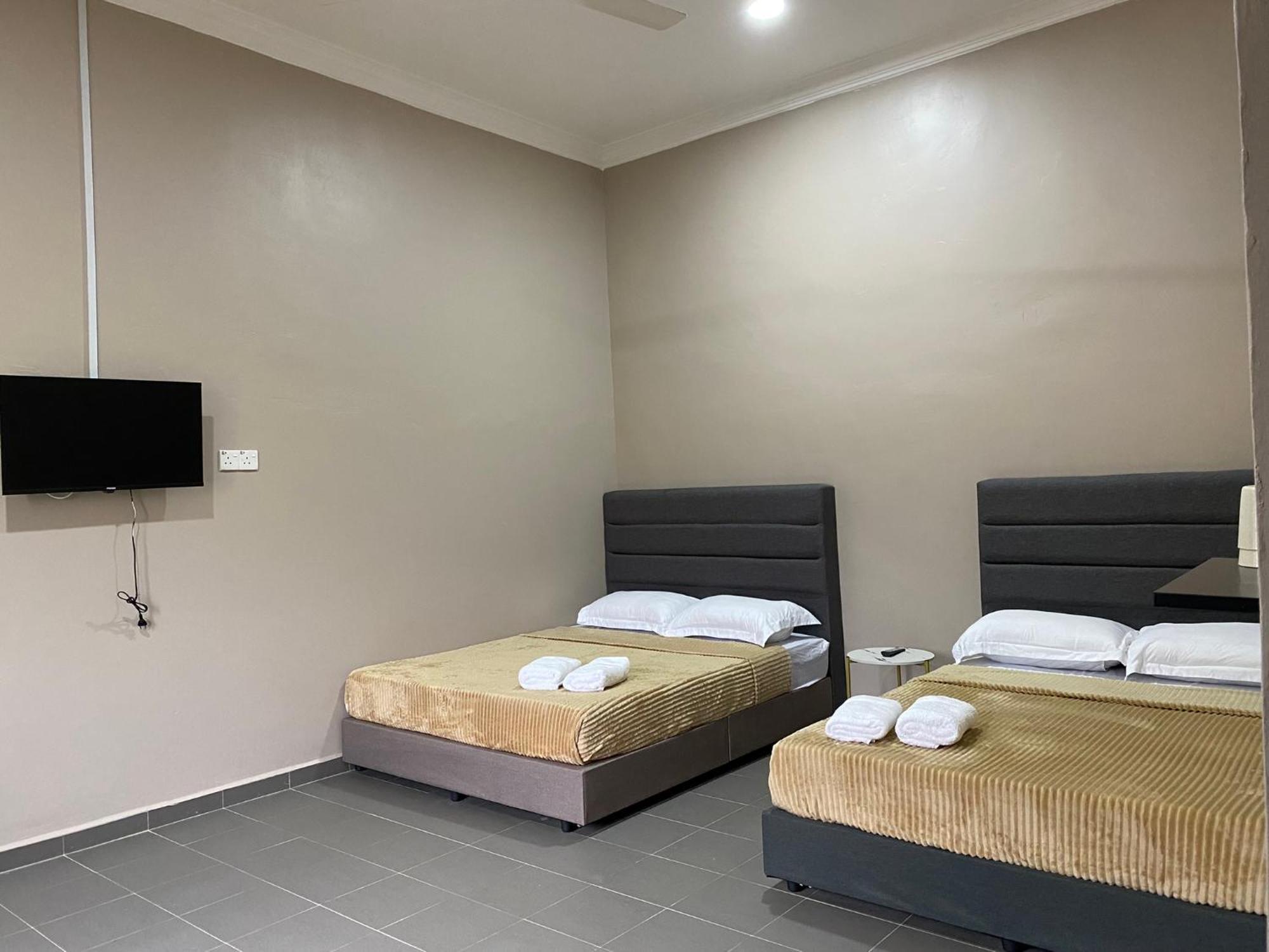 Sasuka Guesthouse Marang Luaran gambar